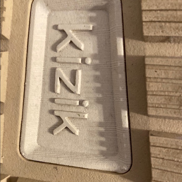 Kizik SlipOn Women's Cream Sneakers. Like new. - Picture 11 of 11